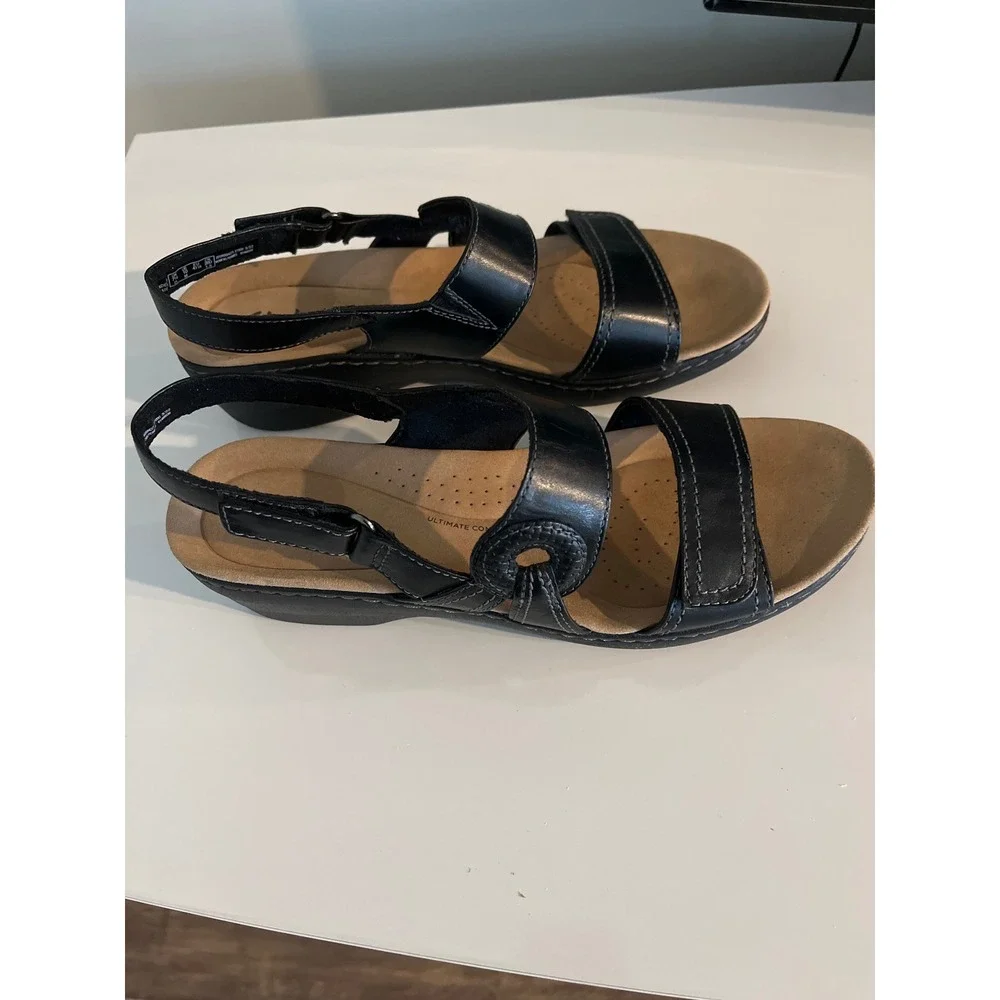 Clarks Collection Black Leather Wedge Sandals Strappy Comfort 7.5 M Arla‎ Glison